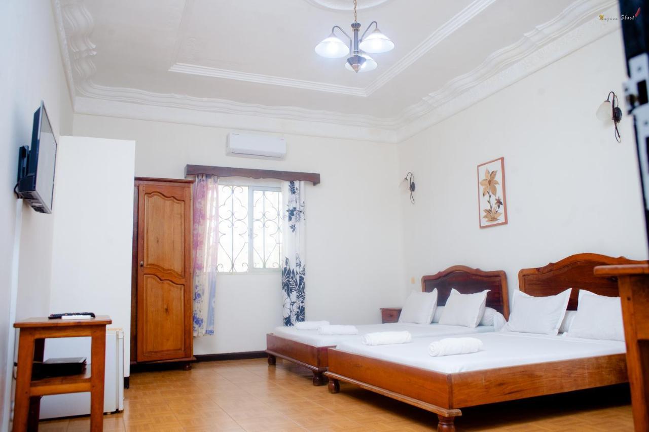 Lotus Hotel Antsiranana Ngoại thất bức ảnh